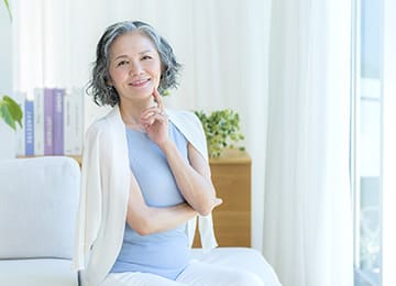 白髪を活かす、やさしいカラー提案